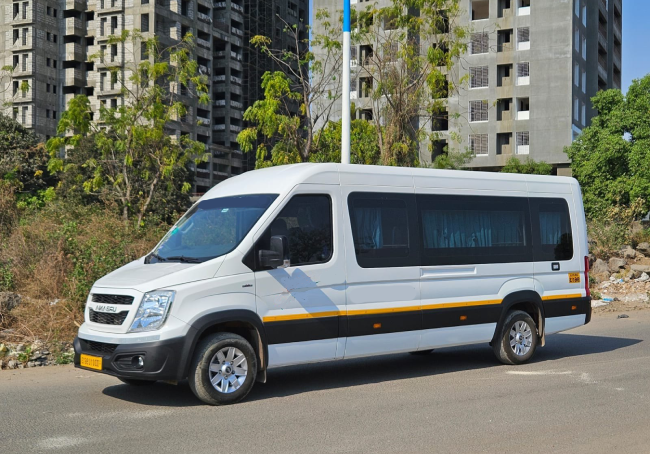 Luxury Urbania 12 Seater Rental
