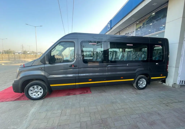 Luxury Urbania 12 Seater Rental